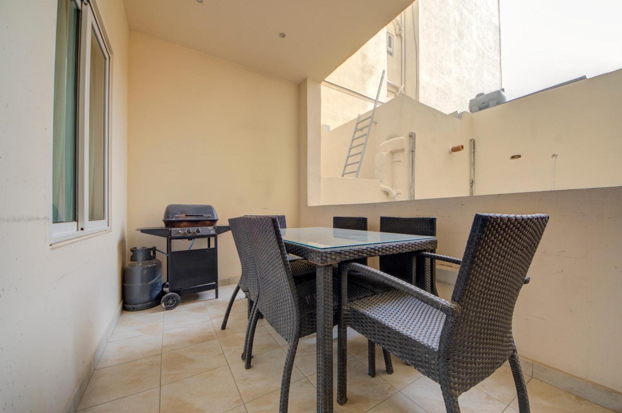 Sapphire Residences - Sliema 2 Bedroom Apartments With Views By Shortletsmalta Kültér fotó